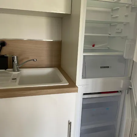 Magnifique Appt 5 Pers Dans Oasis Avec Piscine Appartement Le Lavandou